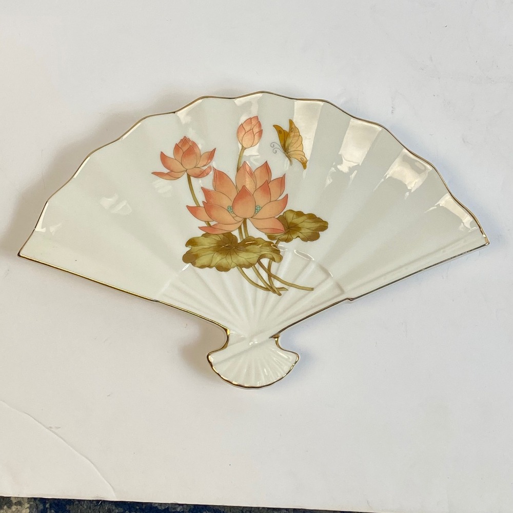 Japan Bijutsu Toki Fan Shaped Porcelain Trinket Dish White Pink Lotus Gold Rim